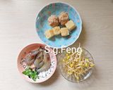 A picture of step 2 of Nanyang-Style Laksa Shrimp Noodles.