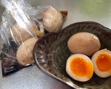 Gambar langkah 2 resipi Soy Sauce Egg for Ramen.