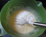 Foto del paso 2 de la receta: Muffins rellenos de manzanas y queso con Amaretto (18 unidades)
