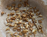 Foto del paso 3 de la receta: Muffins de nuez (opcional: integrales)