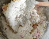 Une image de l'étape 5 de Cookies aux pralines roses et chocolat blanc.