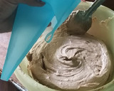 Foto del paso 6 de la receta: Cupcakes de moka con topping de crema batida