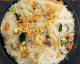 Foto langkah ke 5 dari resep Bihun Goreng Putih.