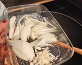 Hình bước làm 1 của món Cần tây xào gà tây 🦃