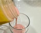 Foto langkah ke 2 dari resep Banana Berry Smoothies.