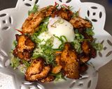 A picture of step 6 of Colorful Vegetable Salad with Fried Chicken and Poached Egg.