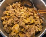 A picture of step 3 of Da Nang Chicken Mi Quang Noodles.