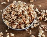 A picture of step 4 of Caramel popcorn.