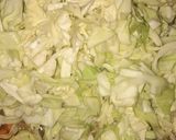 A picture of step 8 of Cinnamon fried pasta with cabbage fish sauce.