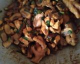 Foto langkah ke 4 dari resep Mie Ayam Jamur.