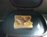 Foto langkah ke 4 dari resep Roti Panggang Quick Melt.
