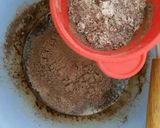 Foto langkah ke 3 dari resep Chocolate Crinkle Cookies.