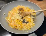 Foto del paso 3 de la receta: Curry de lentejas rojas con langostinos