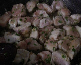 Foto del paso 4 de la receta: Raxo al ajillo y espirales