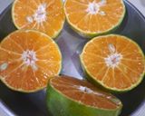 Foto langkah ke 2 dari resep Es Jeruk Kelapa Muda.