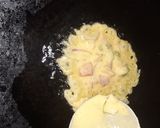 A picture of step 3 of Veg bread omellete.