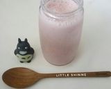 Foto langkah ke 4 dari resep Strawberry Smoothie.