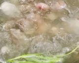 Hình bước làm 2 của món Hủ tiếu giò heo