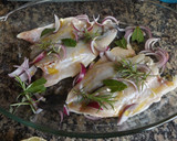 Foto del paso 1 de la receta: Lubinas asadas al horno con vino blanco seco