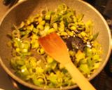 Foto del paso 2 de la receta: Pennes, ni a la putanezca, ni a la diabolo, si no a la Re San Flautas