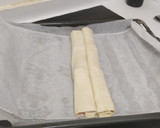 Foto del paso 2 de la receta: Palmeritas de jamón York y queso