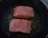 Foto langkah ke 2 dari resep Steak Salmon Saus Tiram Yana.
