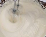 Foto langkah ke 1 dari resep Bolu Kukus Semangka.