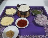 A picture of step 1 of Missi roti.