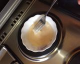 A picture of step 2 of Chapati egg roll.