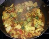 A picture of step 4 of गोभीआलू की सब्जी #MRW #W1 #ghobhialoo काॅम्बो स्पेशल).