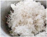 A picture of step 8 of Vegetables Pulao.