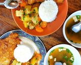 รูปขั้นตอนการทำที่ 9 ของ ข้าวแกงกะหรี่ หมูทอดทงคัตสึ ซุปมิโซะ