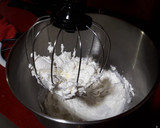 Foto del paso 3 de la receta: Helado de café irlandés