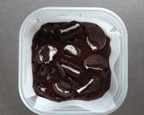 A picture of step 7 of 1-Minute Microwave Rich Oreo Brownies.