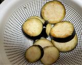 Foto del paso 2 de la receta: Berenjenas crujientes con Miel
