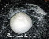 Foto del paso 2 de la receta: Pizza casera de pepperoni