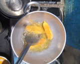 வாழைக்காய் பஜ்ஜி ஆரஞ்ச் கலர் ரெசிபி ஸ்டேப் 6 புகைப்படம்