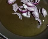 Foto del passaggio 2 della ricetta Bollito ripassato in padella