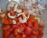 A picture of step 1 of Tofu matar gravy.