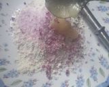 A picture of step 4 of Chinese rose cake.