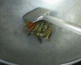 A picture of step 4 of Coconut  okra.