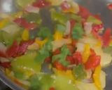 A picture of step 5 of Fajita burgers.