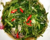 Foto langkah ke 2 dari resep Tumis Kangkung.