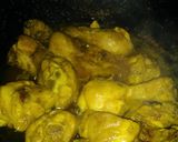 A picture of step 4 of Chicken highway karahi with rice.