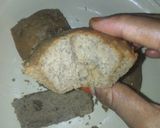A picture of step 3 of Raisins Chocolate cake.