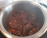 Foto del paso 1 de la receta Cremoso de carrillada con curry rojo y piña caramelizada