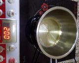 A picture of step 1 of Suji Halwa (Semoline Pudding).