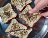 চিজি ব্রেড টোস্ট (cheesy bread toast recipe in Bengali) রেসিপির ধাপ 6 ছবি