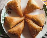 A picture of step 8 of Fried Bread Samosa.
