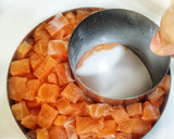 Foto del paso 4 de la receta: Tartar de salmón con salsa de lima